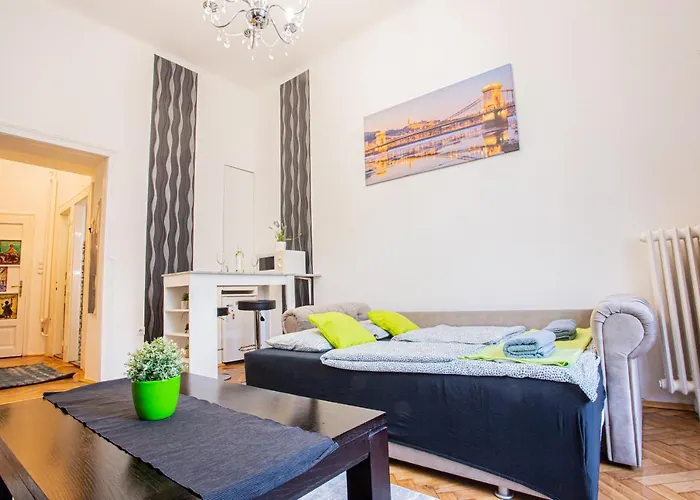 Studio Apartment